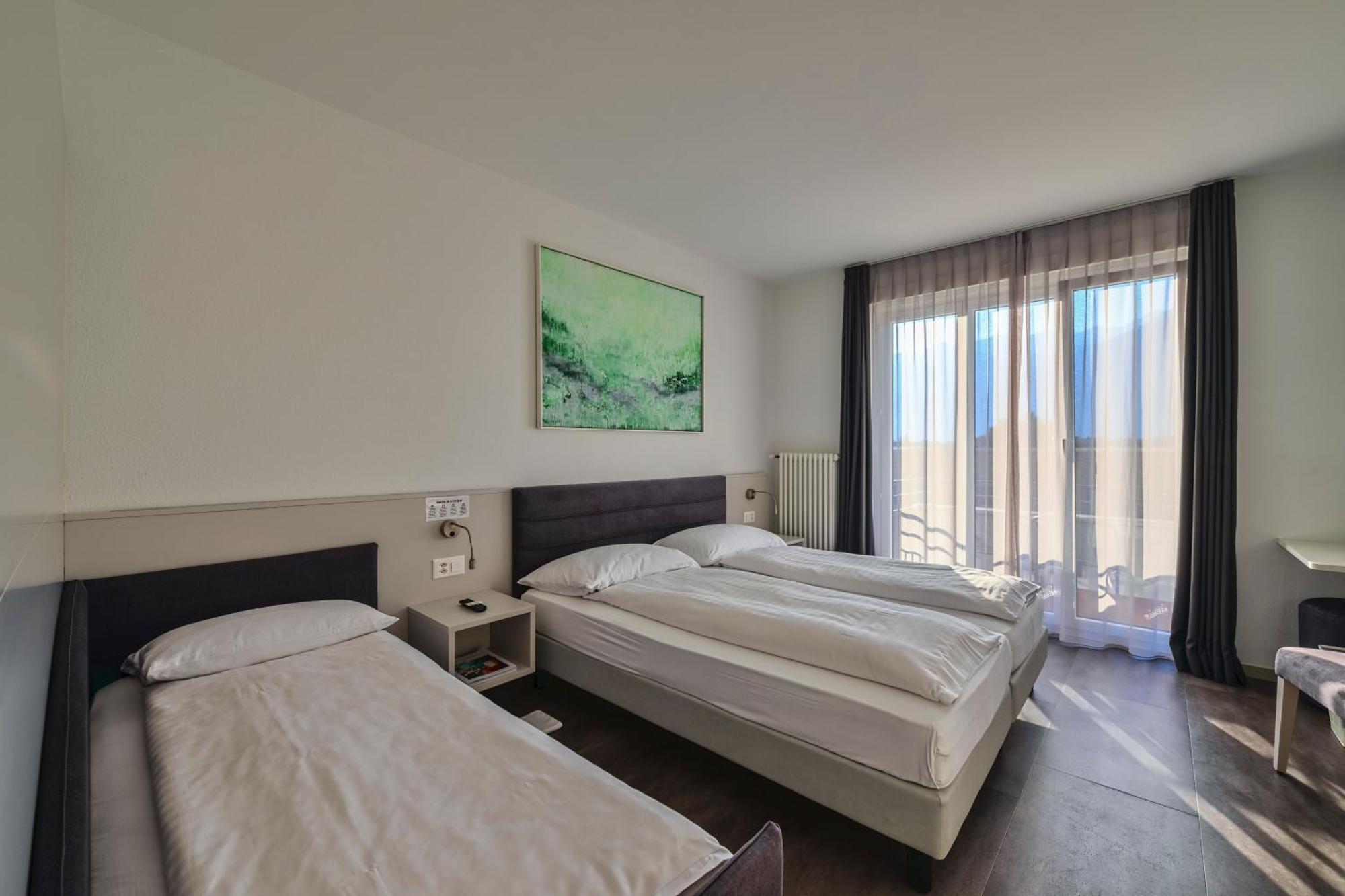 Hotel Luna Garni Аскона Екстериор снимка