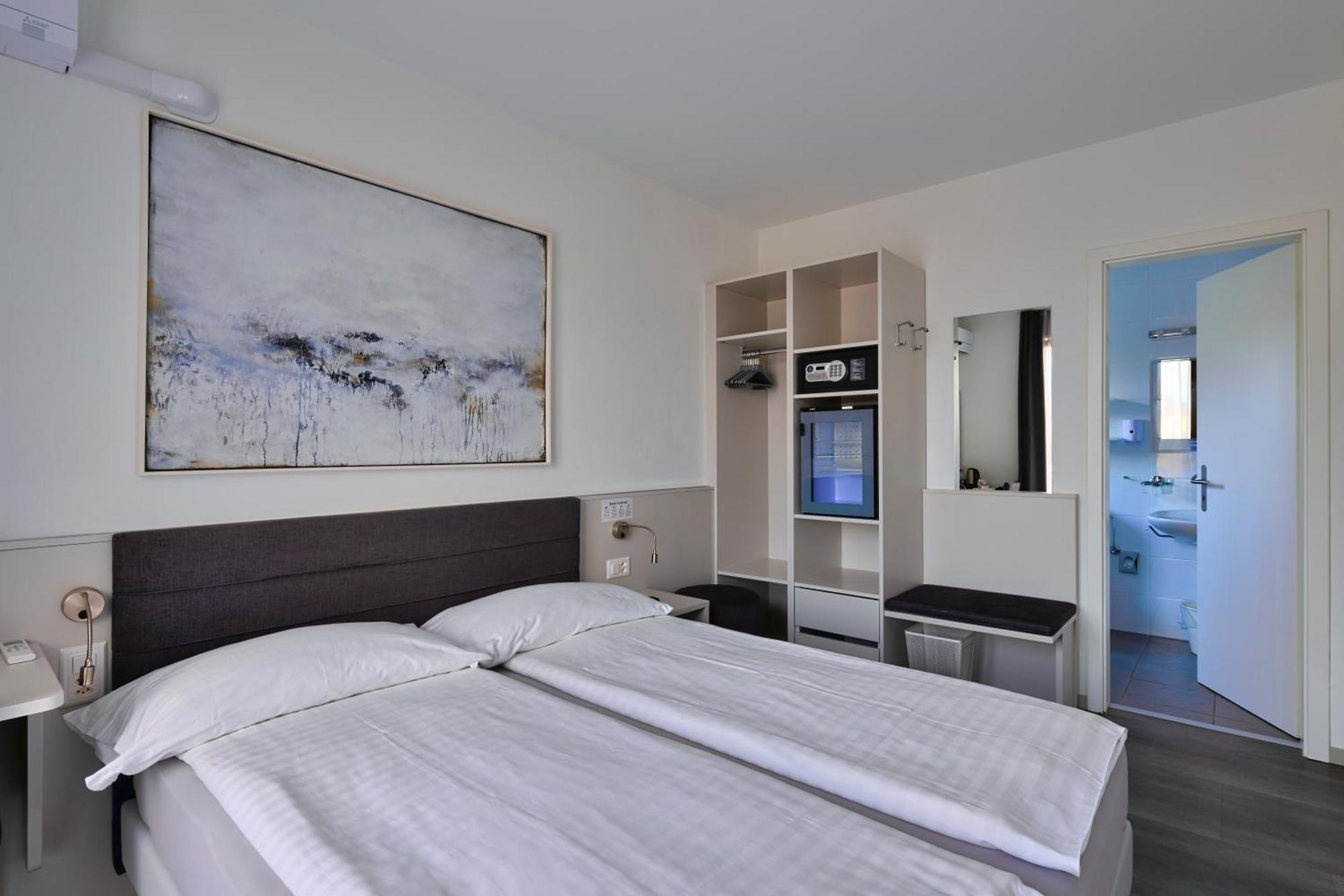 Hotel Luna Garni Аскона Екстериор снимка