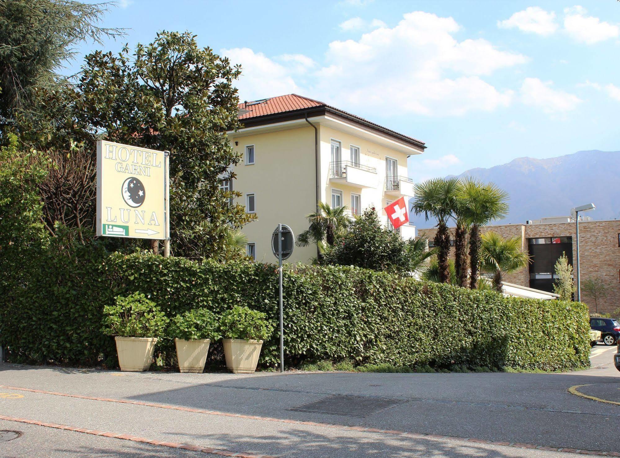 Hotel Luna Garni Аскона Екстериор снимка
